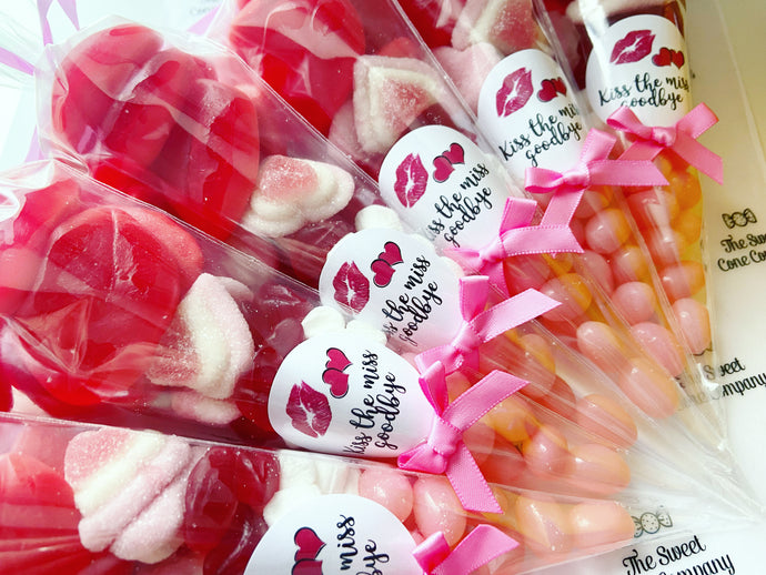 Pink, Red and White Sweet Cone / Party Bag